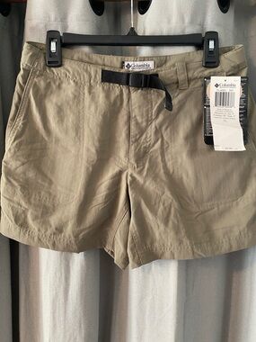 Columbia Olive/Tan Outdoor Nylon Shorts with Webbing Belt, Women’s Size 8